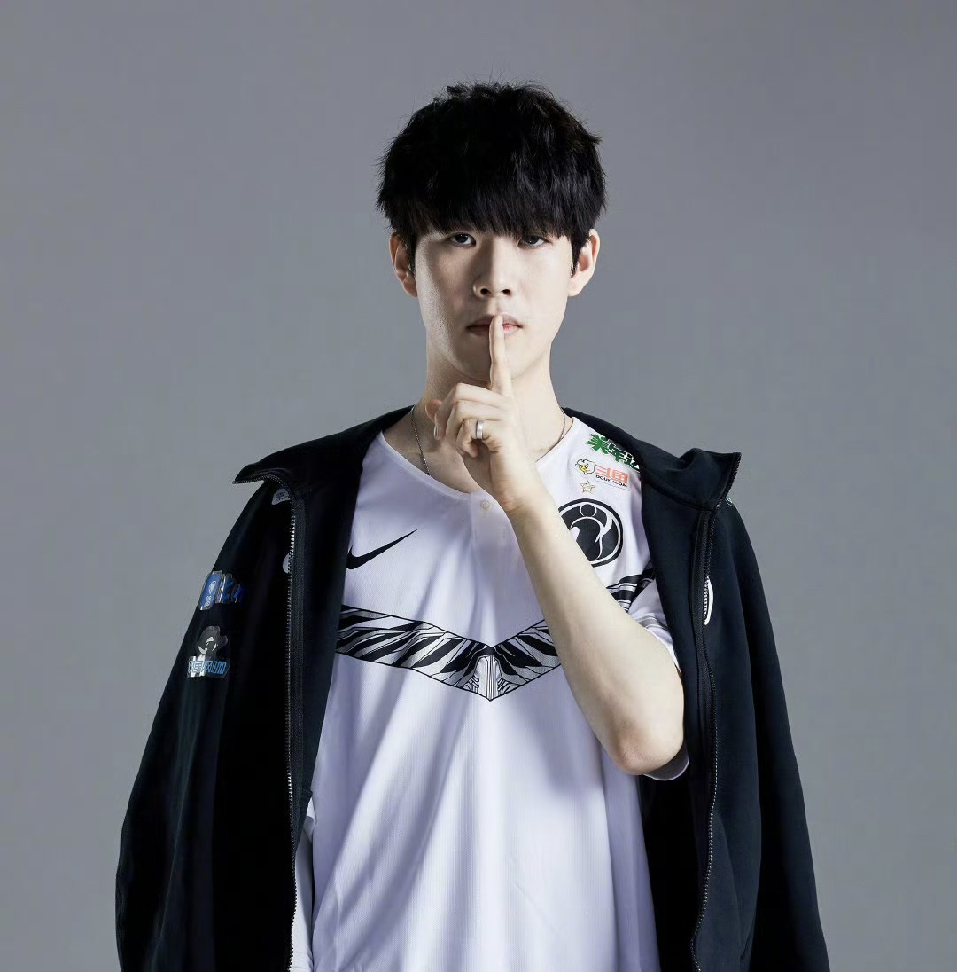 治早年受困 治早年受困