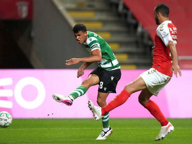 中场的传控 中场的传控